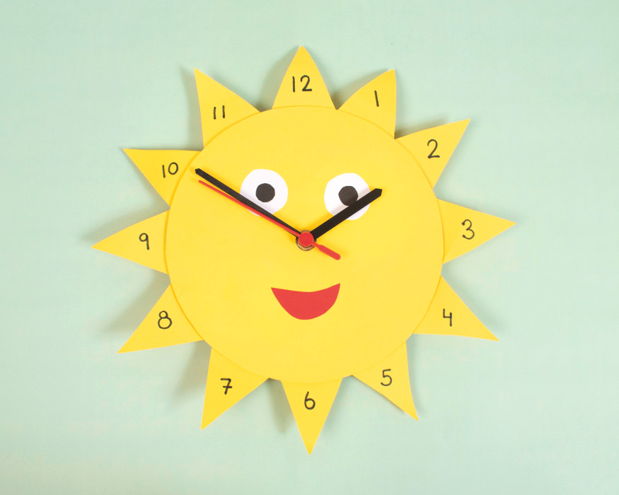 Sonnige Wanduhr